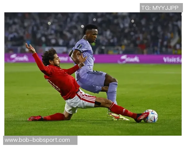 维尼修斯倒地未获点球引争议西足协裁判委员会将对此判罚进行审查